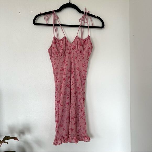 Motel Kariel Pink Floral Mini Dress - Picture 2 of 6